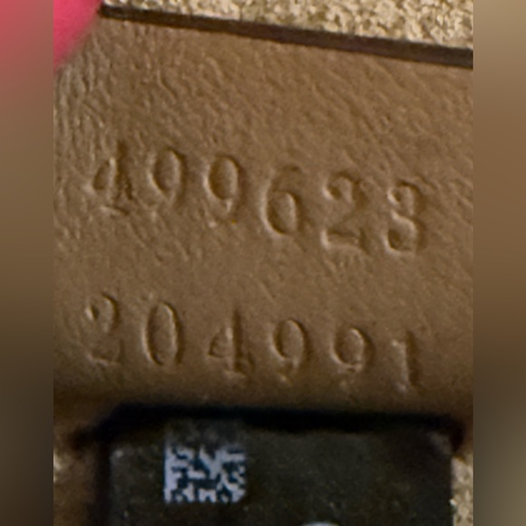 Gucci Dionysus Small GG Supreme Shoulder Bag – Crystal Tiger Head - Picture 10 of 11